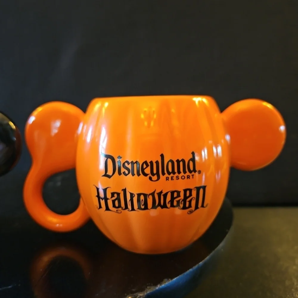 Mickey Mouse Black & Orange Pumpkin Coffee‎ Cups Disneyland Edition